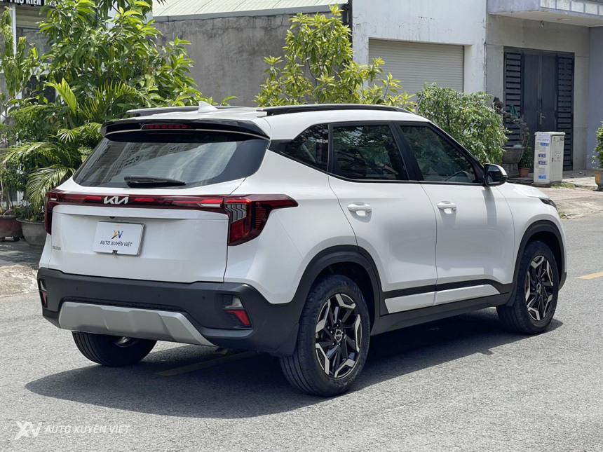 Kia Seltos 1.5L CVT 2024 Kia Seltos 1.5L CVT 2024