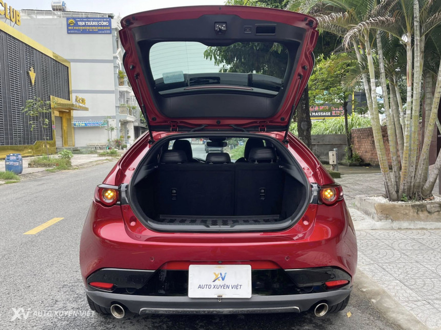 Mazda 3 Sport Luxury 1.5AT 2021 Mazda 3 Sport Luxury 1.5AT 2021