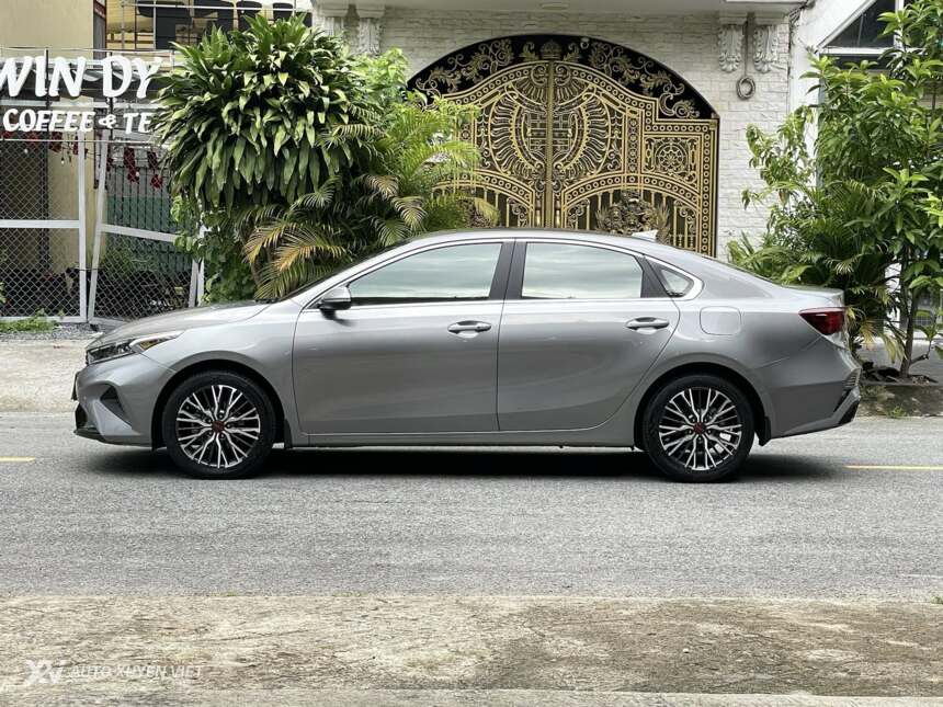 Kia K3 1.6AT Premium 2022