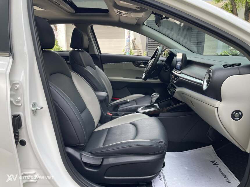 Kia K3 1.6AT Luxury 2022