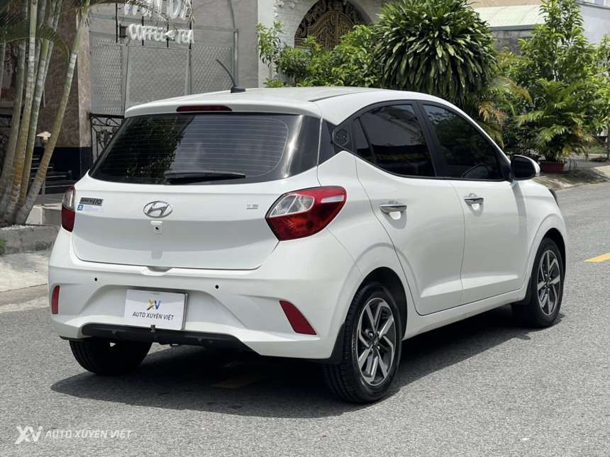 Hyundai i10 Hatchback 1.2AT 2022