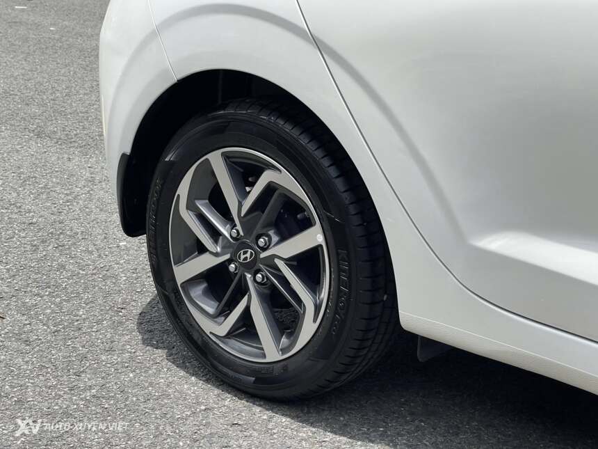 Hyundai i10 Hatchback 1.2AT 2022