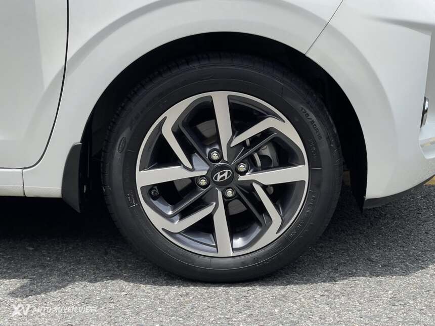 Hyundai i10 Hatchback 1.2AT 2022