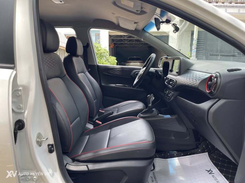 Hyundai i10 Hatchback 1.2AT 2022