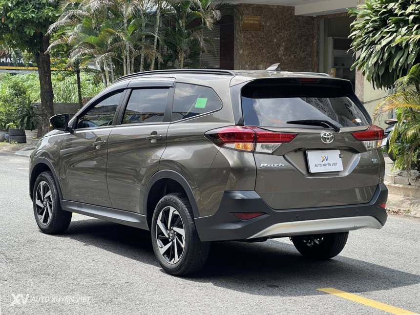 Toyota Rush 1.5 S AT 2021