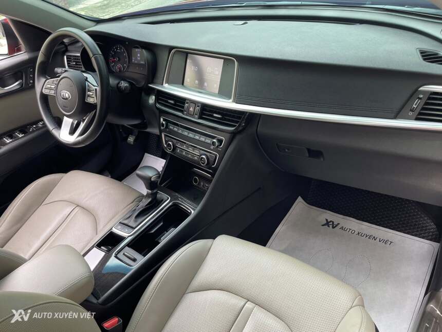 Kia Optima 2.0AT Luxury 2020 Kia Optima 2.0AT Luxury 2020