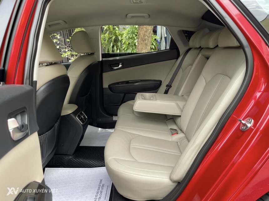 Kia Optima 2.0AT Luxury 2020 Kia Optima 2.0AT Luxury 2020