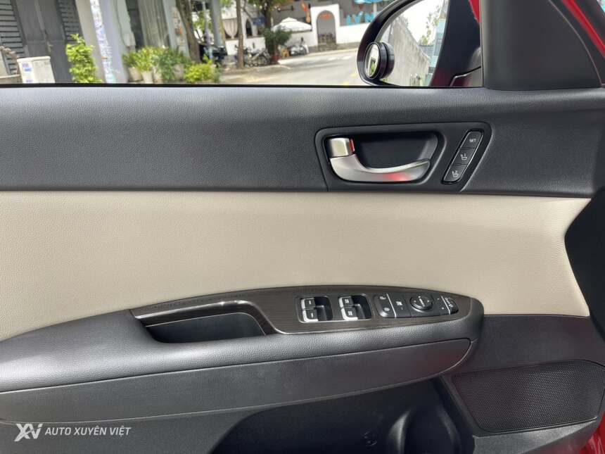 Kia Optima 2.0AT Luxury 2020 Kia Optima 2.0AT Luxury 2020