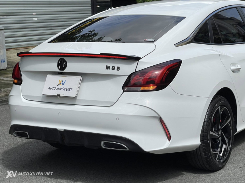 MG 5 Luxury 1.5AT 2022