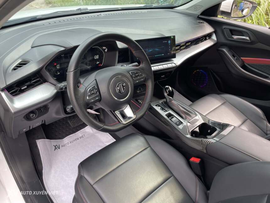 MG 5 Luxury 1.5AT 2022