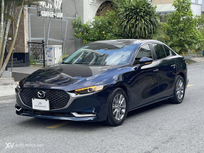 Mazda 3 Luxury 1.5AT 2022