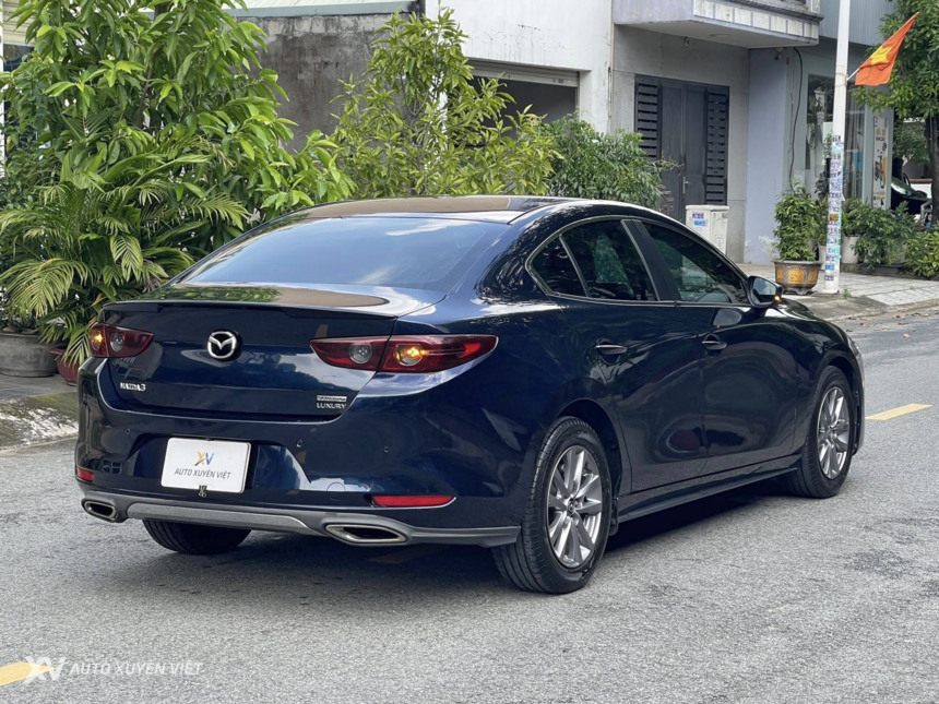 Mazda 3 Luxury 1.5AT 2022