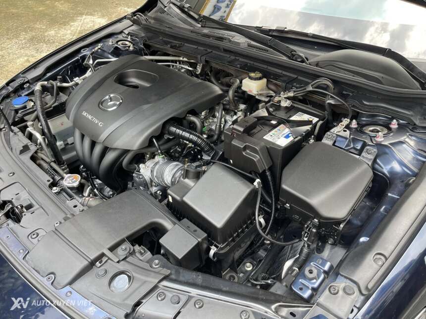 Mazda 3 Luxury 1.5AT 2022