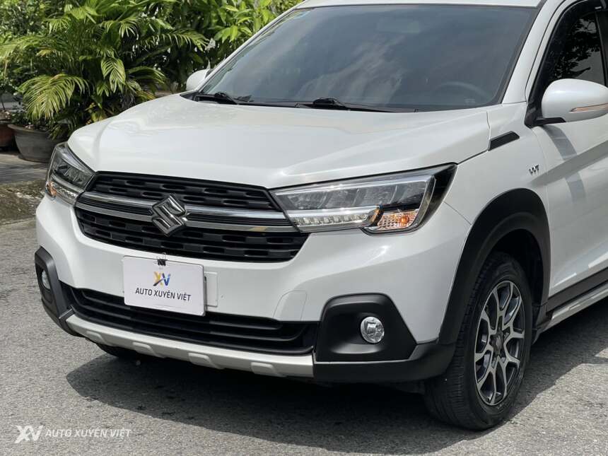 Suzuki XL7 1.5AT 2021