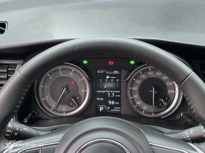 Suzuki XL7 1.5AT 2021