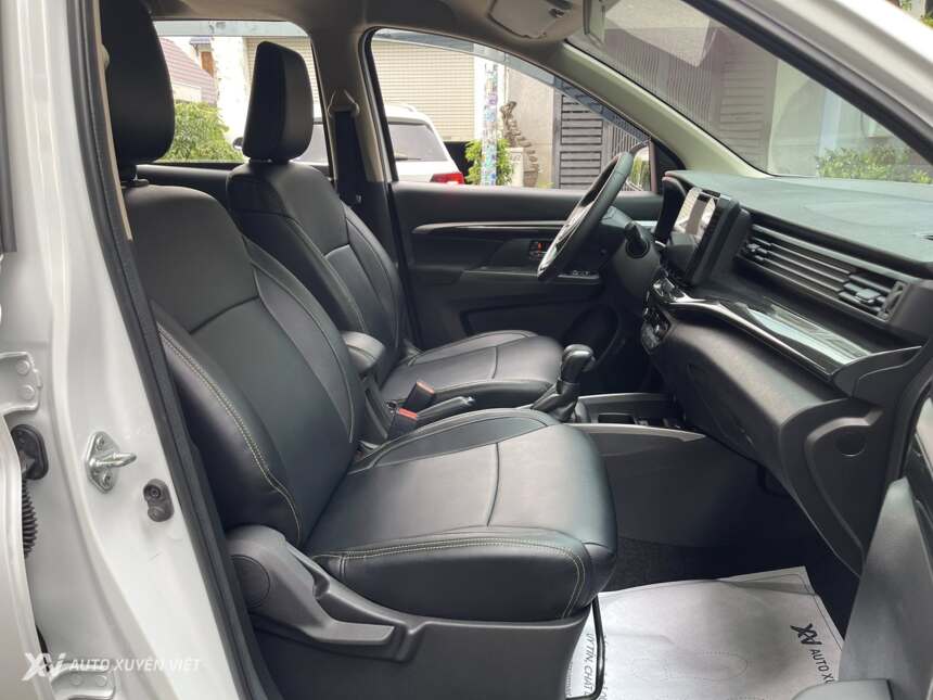 Suzuki XL7 1.5AT 2021