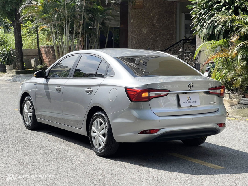 MG 5 1.5MT 2024 MG 5 1.5MT 2024