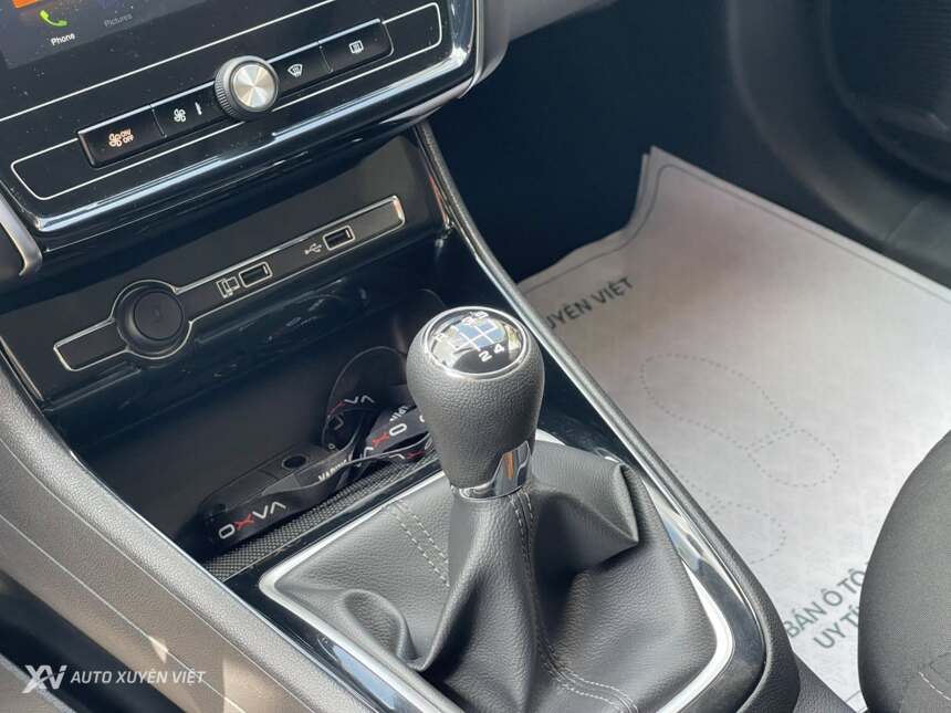 MG 5 1.5MT 2024 MG 5 1.5MT 2024