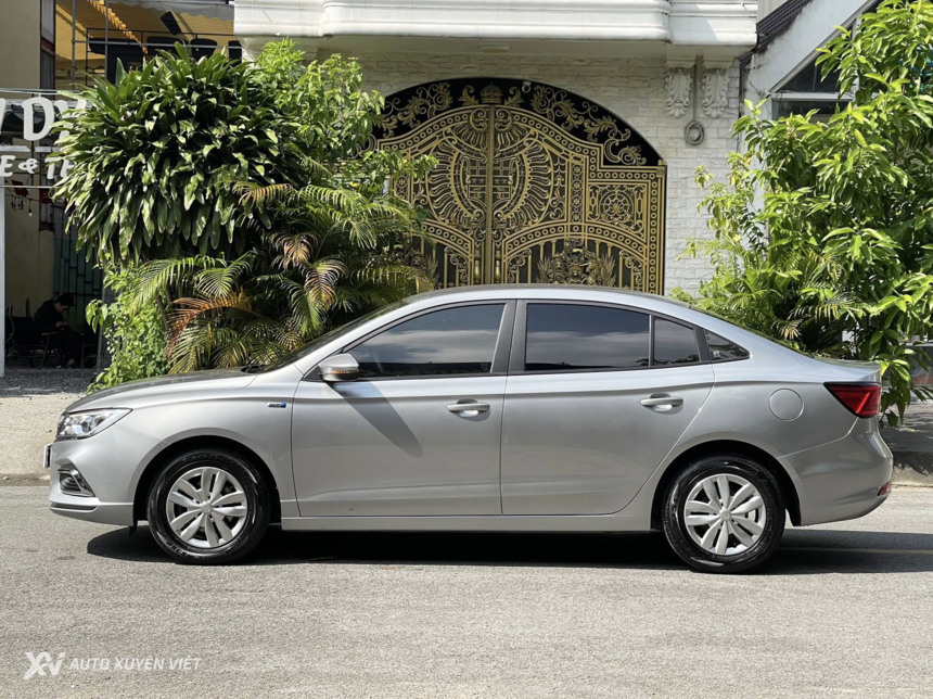 MG 5 1.5MT 2024 MG 5 1.5MT 2024