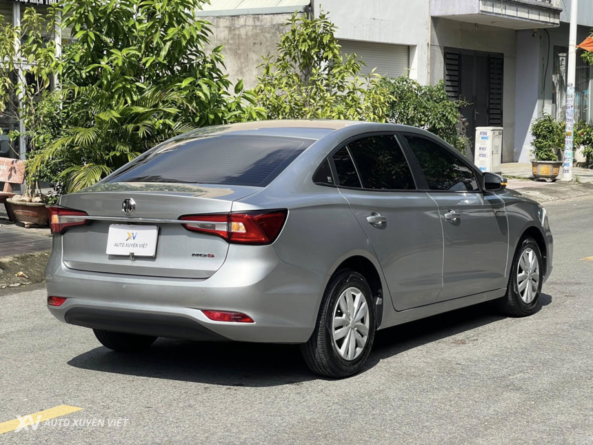 MG 5 1.5MT 2024 MG 5 1.5MT 2024