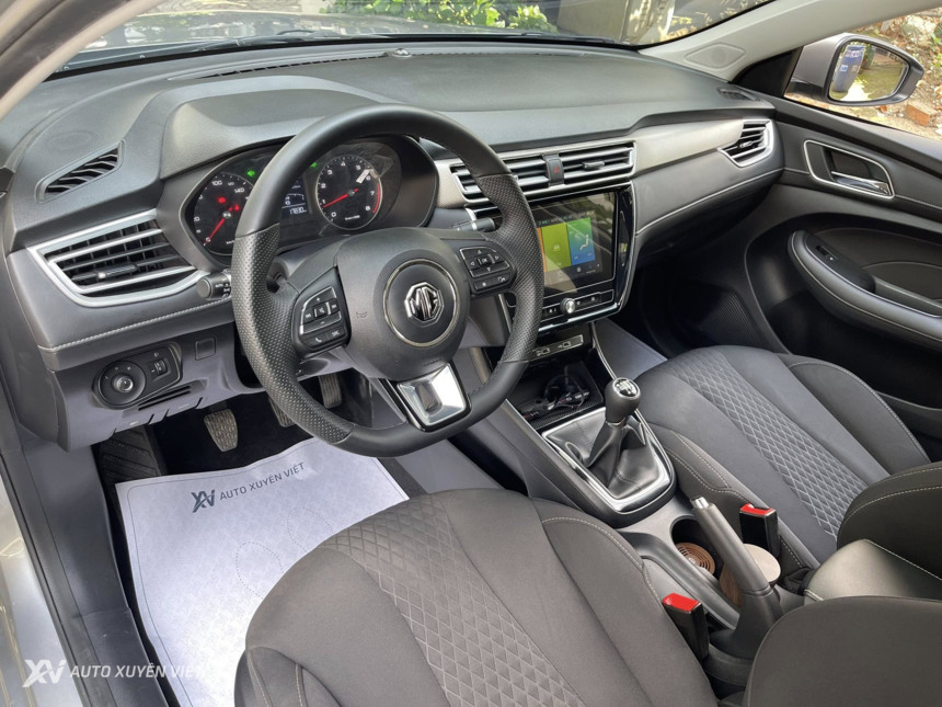 MG 5 1.5MT 2024 MG 5 1.5MT 2024