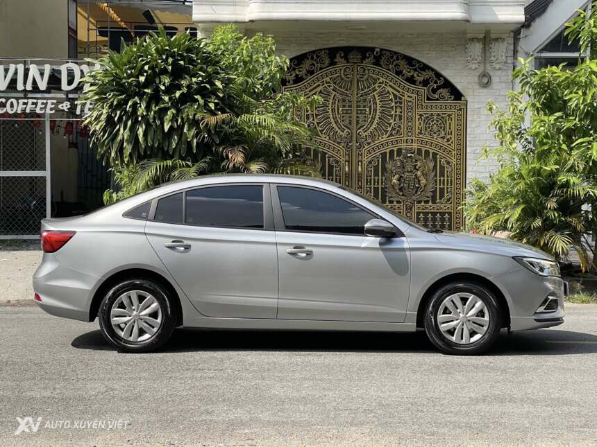 MG 5 1.5MT 2024 MG 5 1.5MT 2024