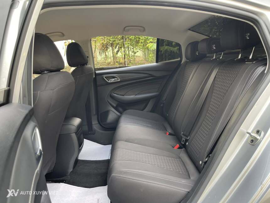 MG 5 1.5MT 2024 MG 5 1.5MT 2024