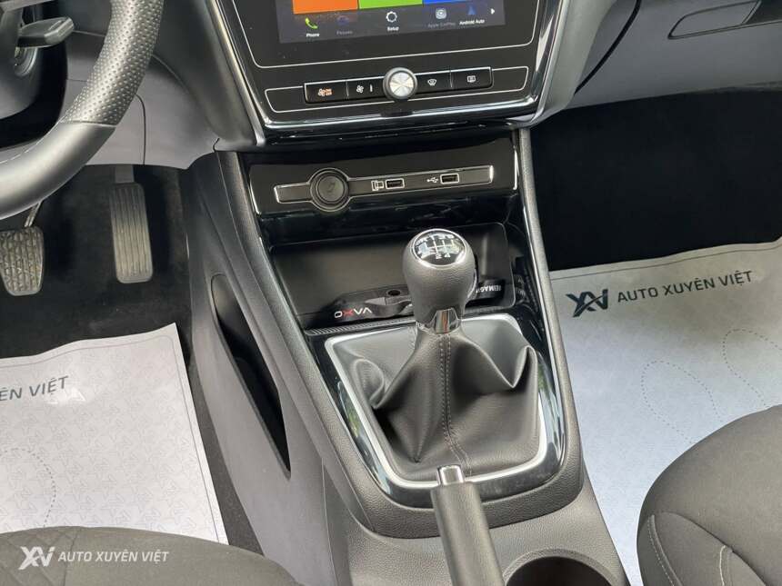 MG 5 1.5MT 2024 MG 5 1.5MT 2024