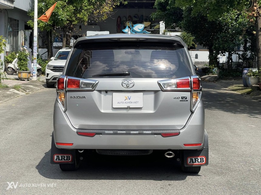 Toyota Innova 2.0V 2016