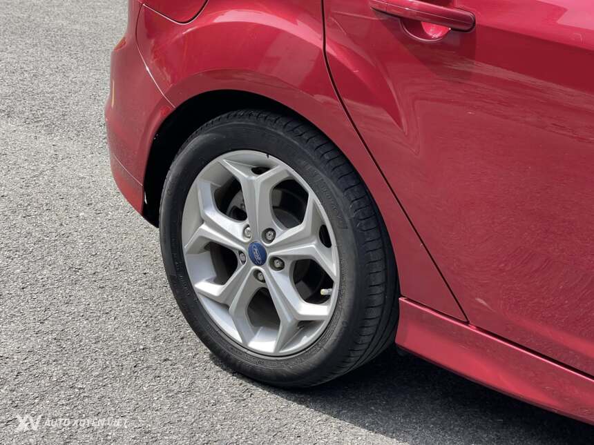  Ford Focus Sport Hatchback 2.0AT 2014