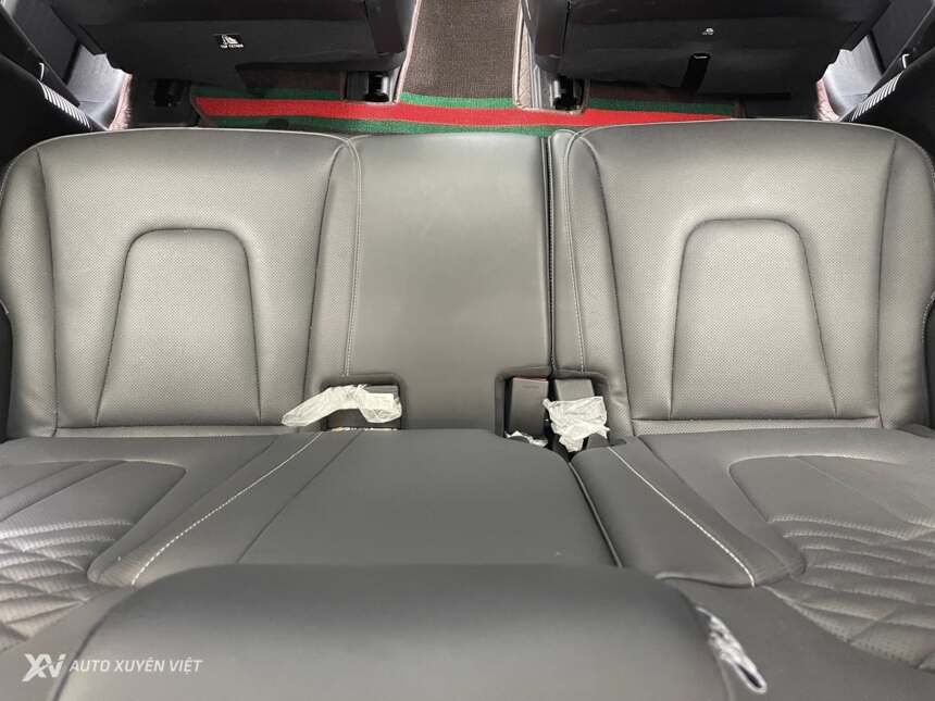 Hyundai Custin Cao Cấp 2.0T 2023