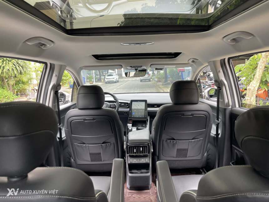 Hyundai Custin Cao Cấp 2.0T 2023