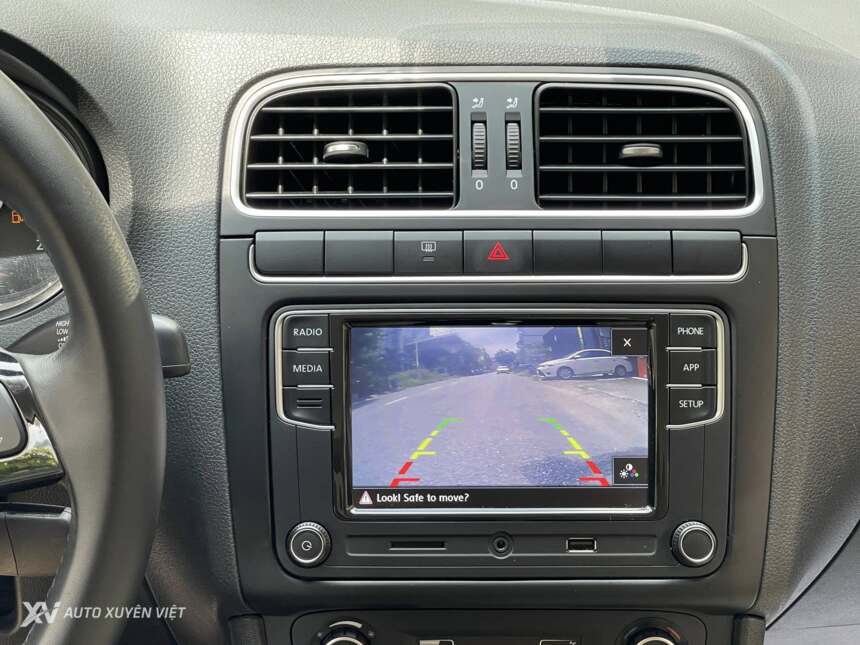 Volkswagen Polo 1.6AT 2020