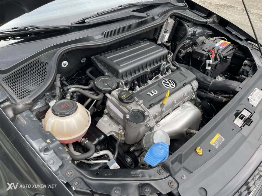 Volkswagen Polo 1.6AT 2020