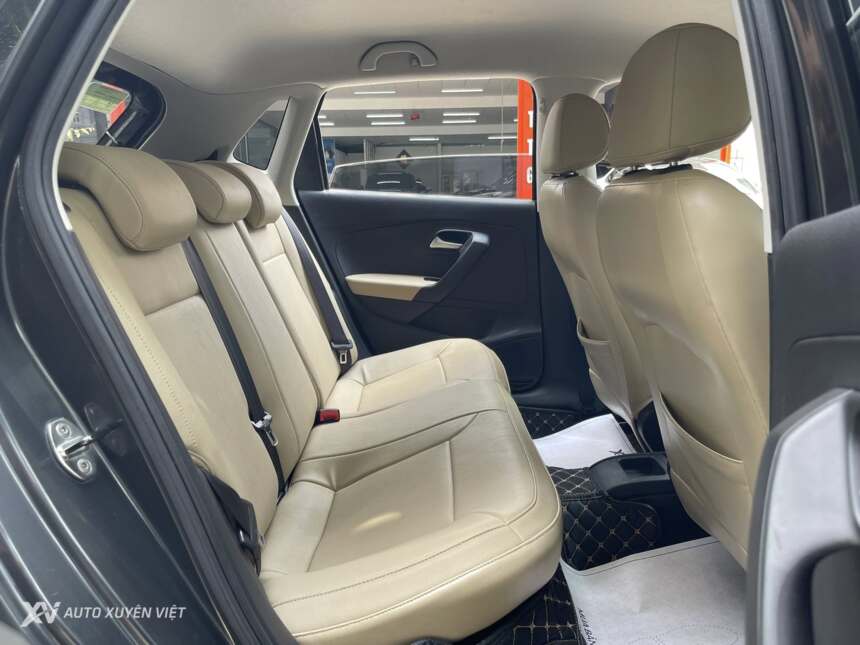 Volkswagen Polo 1.6AT 2020