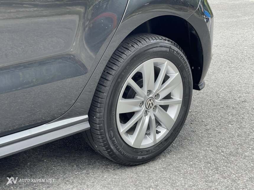 Volkswagen Polo 1.6AT 2020