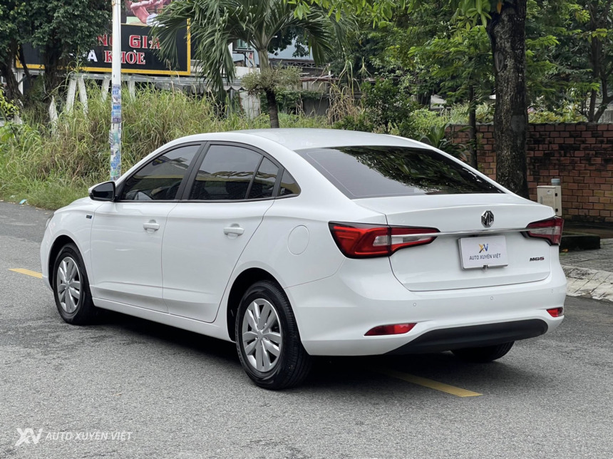 MG 5 1.5MT 2024 MG 5 1.5MT 2024