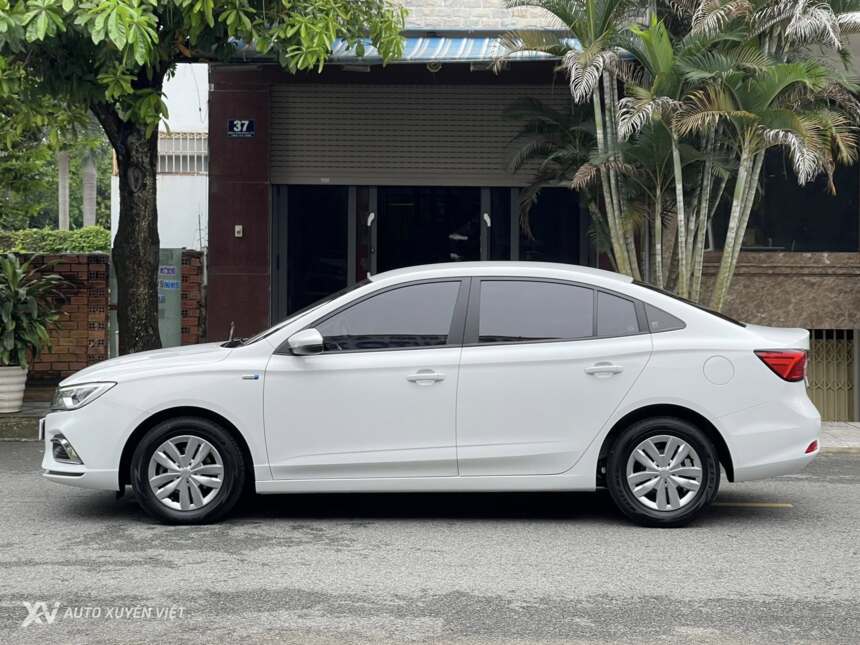 MG 5 1.5MT 2024 MG 5 1.5MT 2024