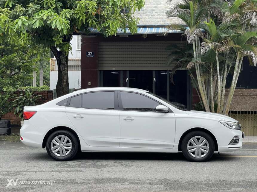 MG 5 1.5MT 2024 MG 5 1.5MT 2024