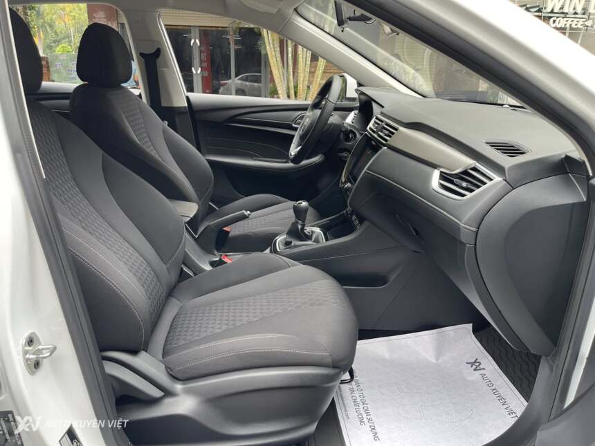 MG 5 1.5MT 2024 MG 5 1.5MT 2024