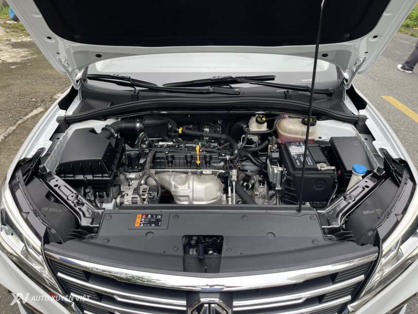 MG 5 1.5MT 2024 MG 5 1.5MT 2024