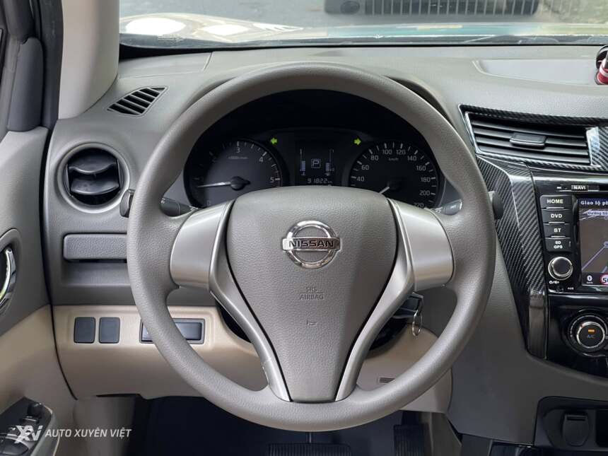 Nissan Navara EL 4x2AT 2016 Nissan Navara EL 4x2AT 2016