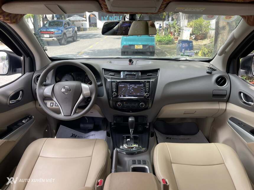 Nissan Navara EL 4x2AT 2016 Nissan Navara EL 4x2AT 2016