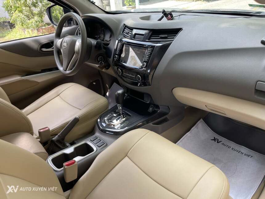 Nissan Navara EL 4x2AT 2016 Nissan Navara EL 4x2AT 2016