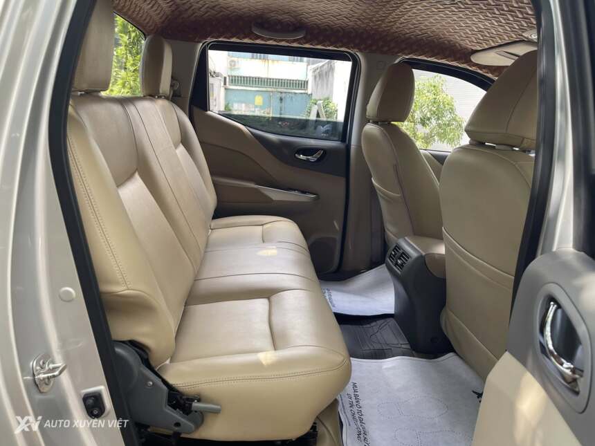 Nissan Navara EL 4x2AT 2016 Nissan Navara EL 4x2AT 2016