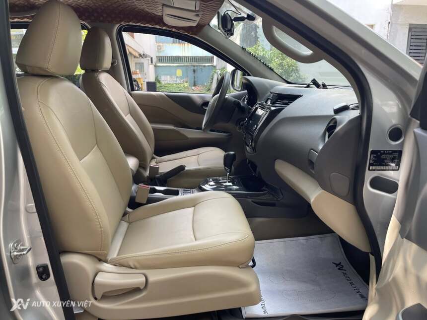 Nissan Navara EL 4x2AT 2016 Nissan Navara EL 4x2AT 2016