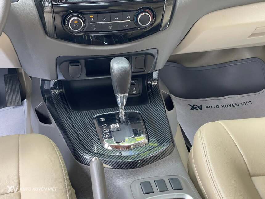 Nissan Navara EL 4x2AT 2016 Nissan Navara EL 4x2AT 2016