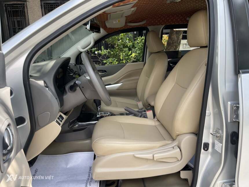 Nissan Navara EL 4x2AT 2016 Nissan Navara EL 4x2AT 2016