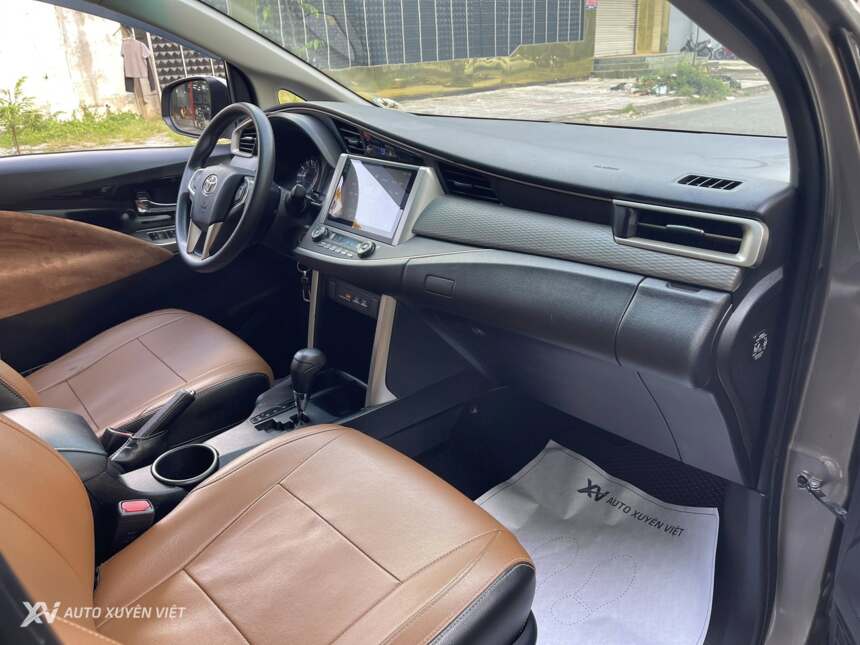 Toyota Innova G 2.0AT 2017