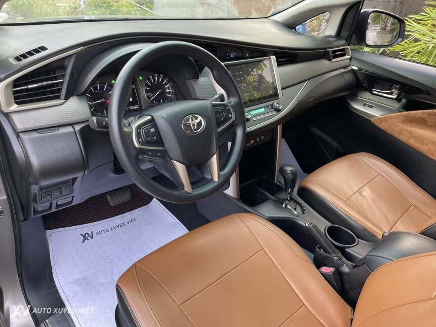 Toyota Innova G 2.0AT 2017